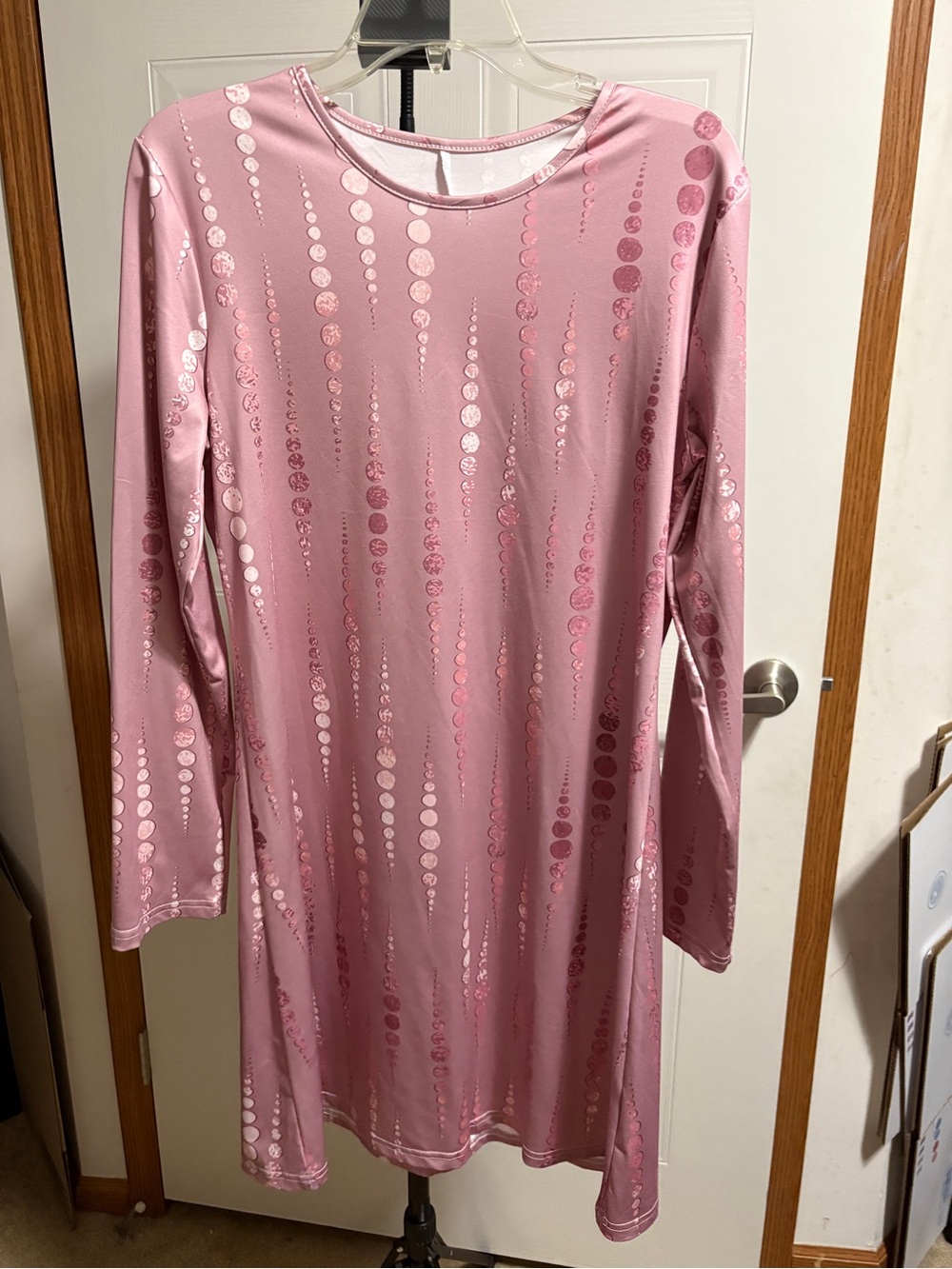Sleek Rose Pink Long-Sleeve Shift Dress